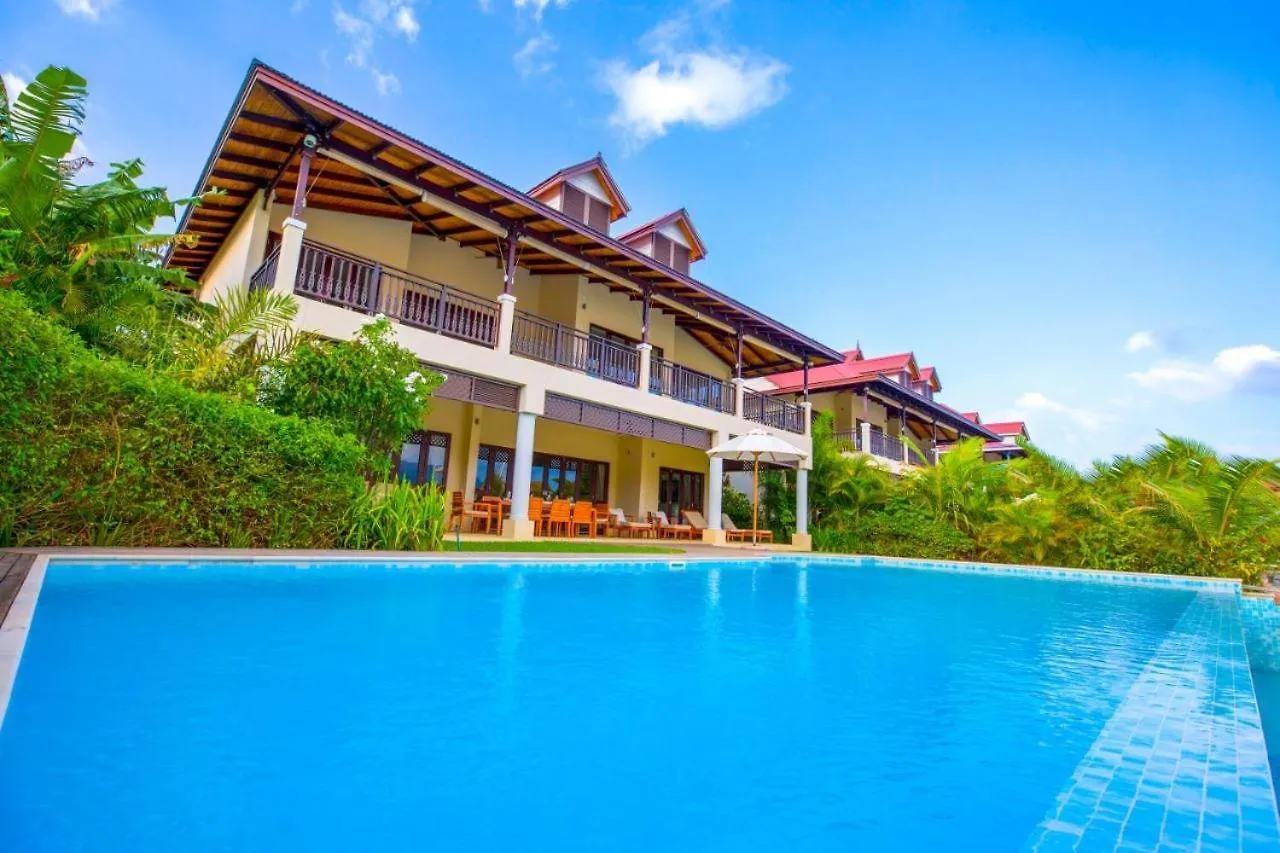 Holiday Villa With Private Pool And Private Driver Eden Island